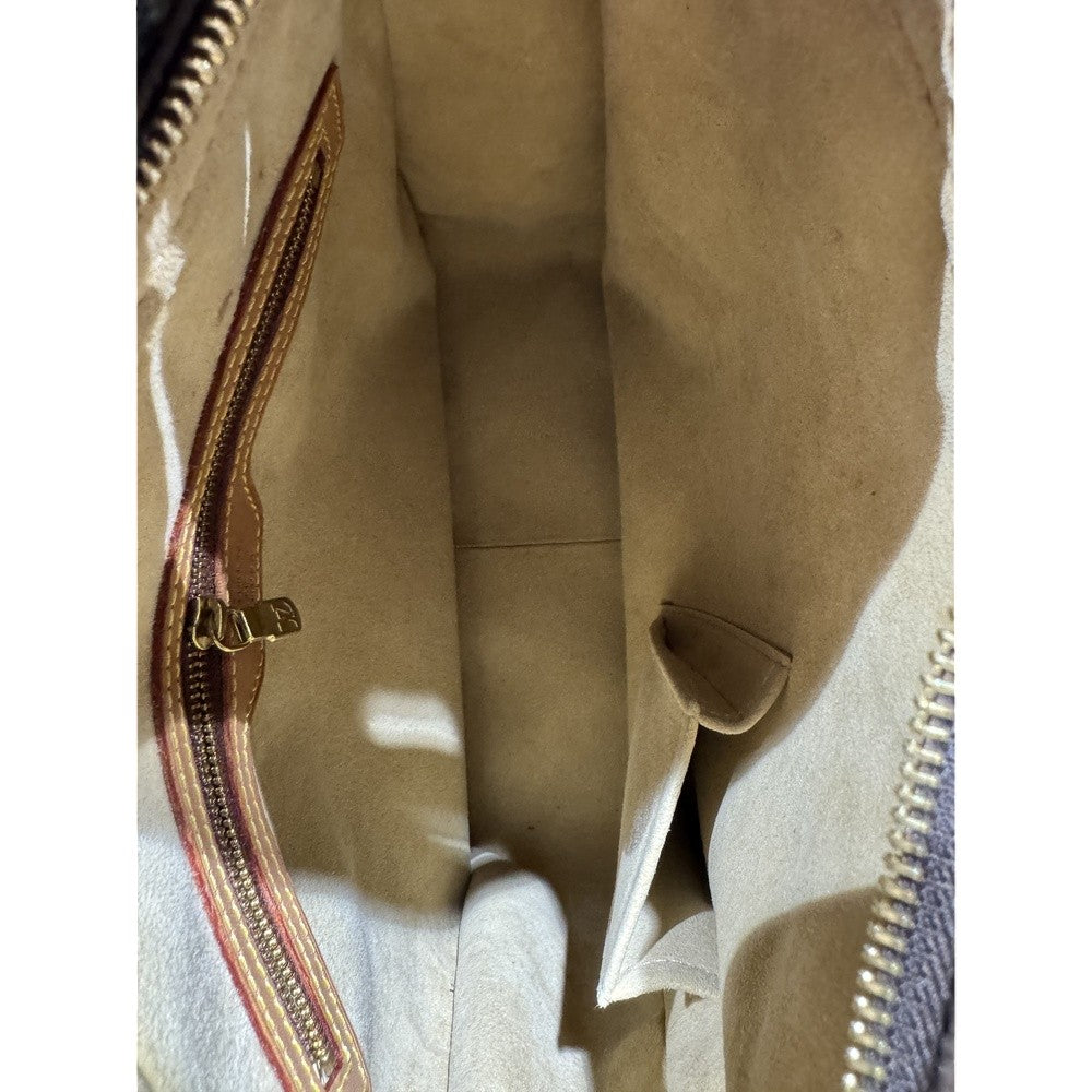 LOUIS VUITTON MONOGRAM LOOPING GM