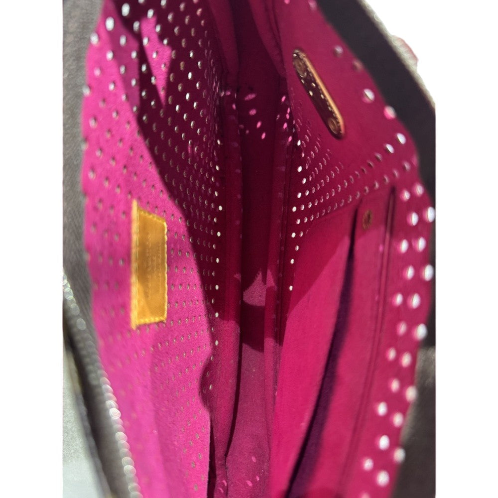 LOUIS VUITTON MONOGRAM PERFO POCHETTE FUCHSIA