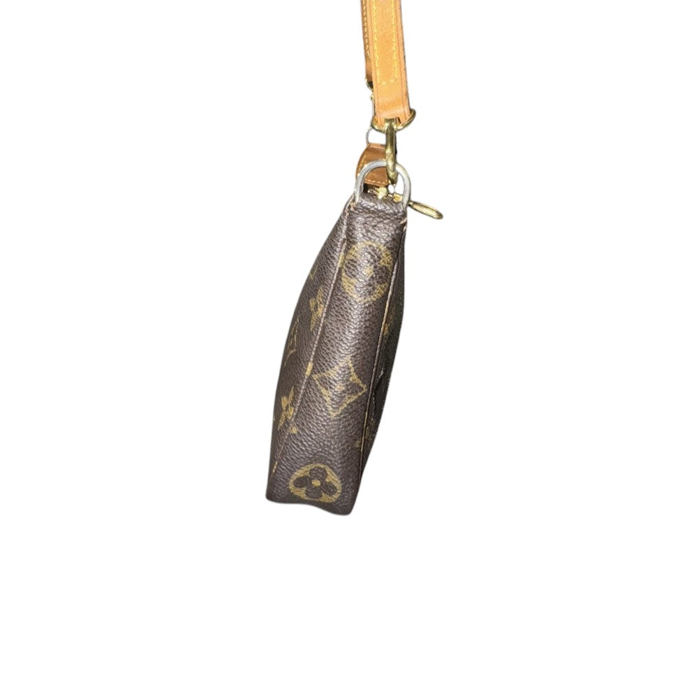 LOUIS VUITTON MONOGRAM POCHETTE