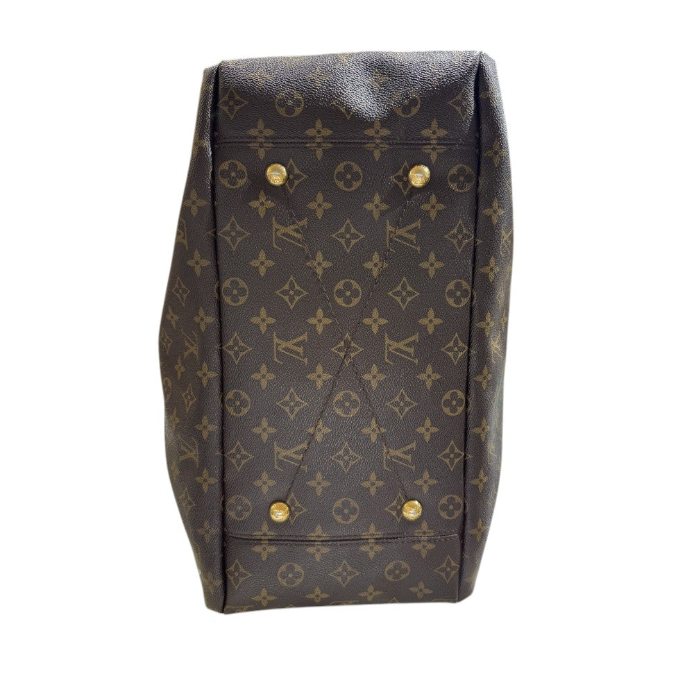 LOUIS VUITTON ARTSY MONOGRAM