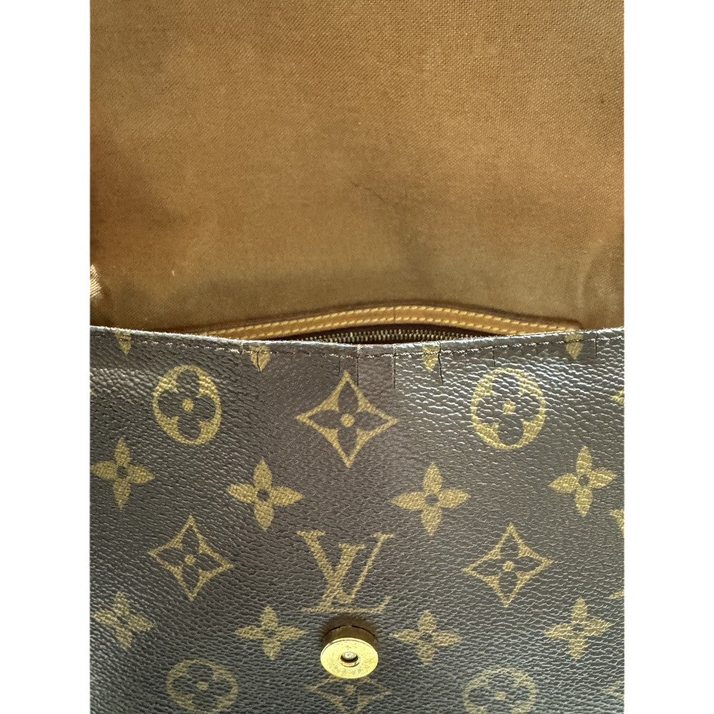 LOUIS VUITTON MINI LOOPING