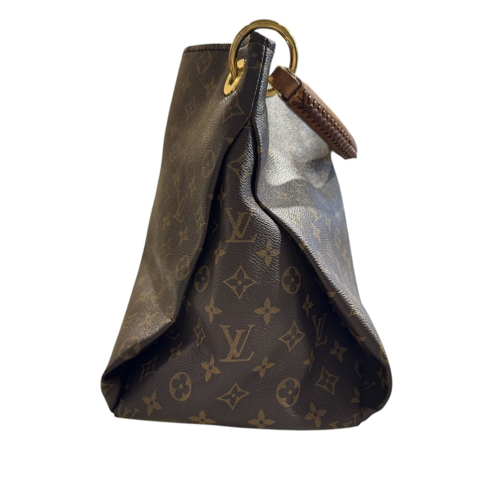 LOUIS VUITTON ARTSY MONOGRAM