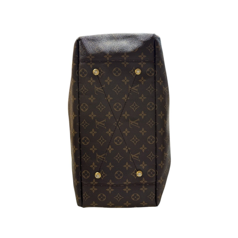 LOUIS VUITTON ARTSY MONOGRAM