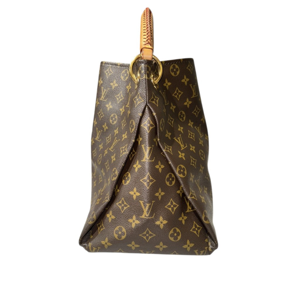 LOUIS VUITTON ARTSY MONOGRAM
