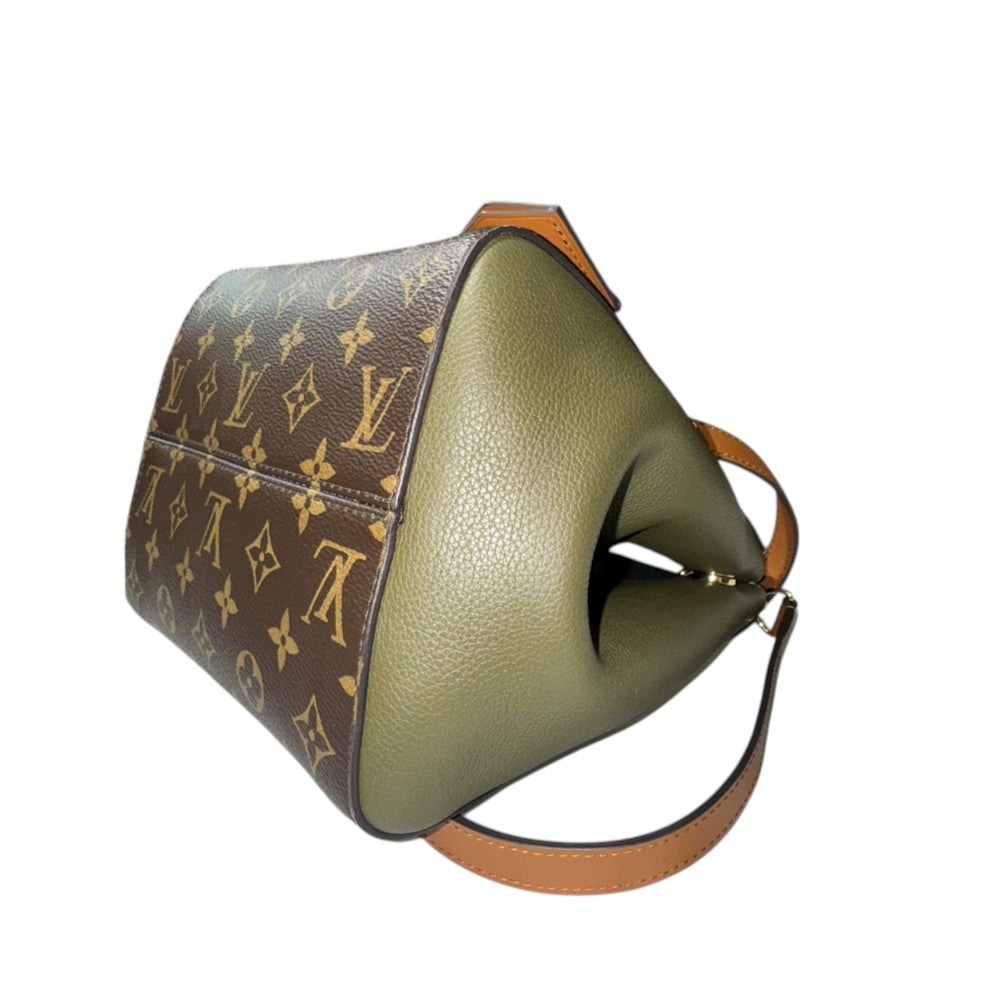 LOUIS VUITTON FOLD TOTE PM
